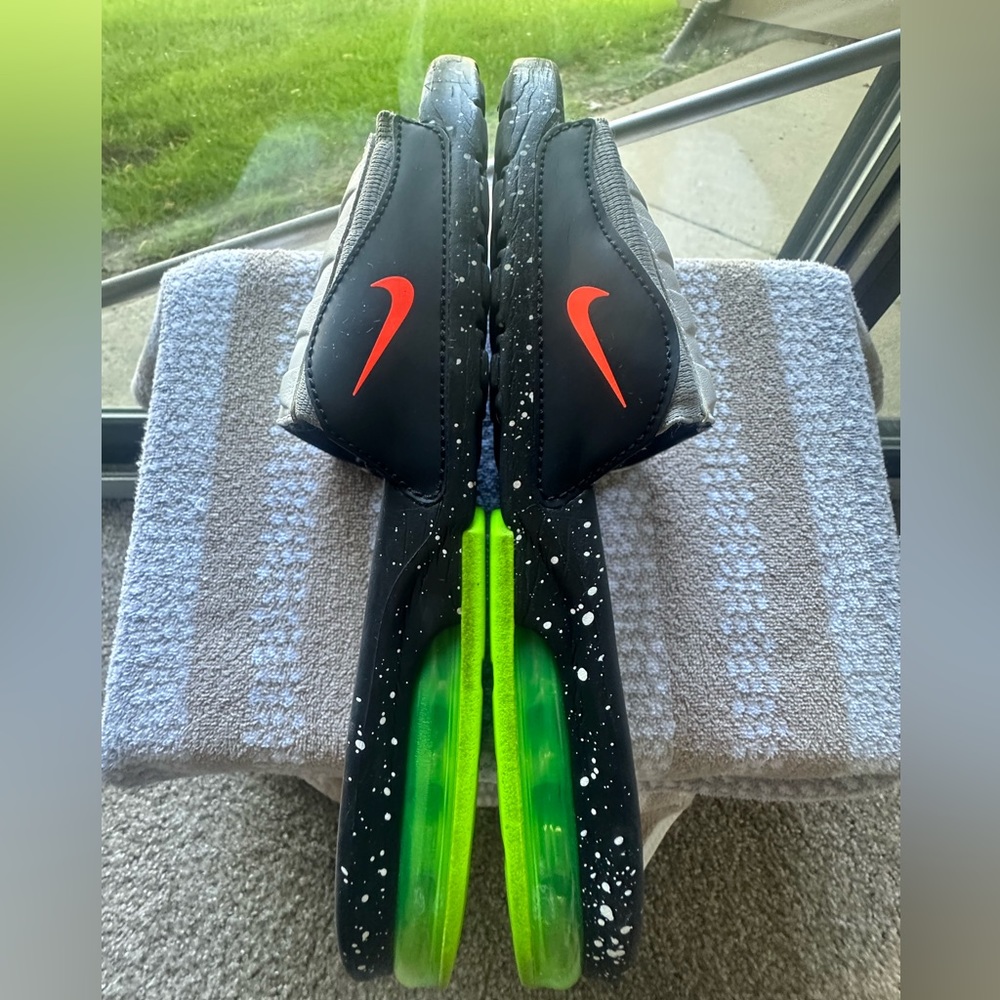 Nike Air Max Camden Slides Men’s size 11